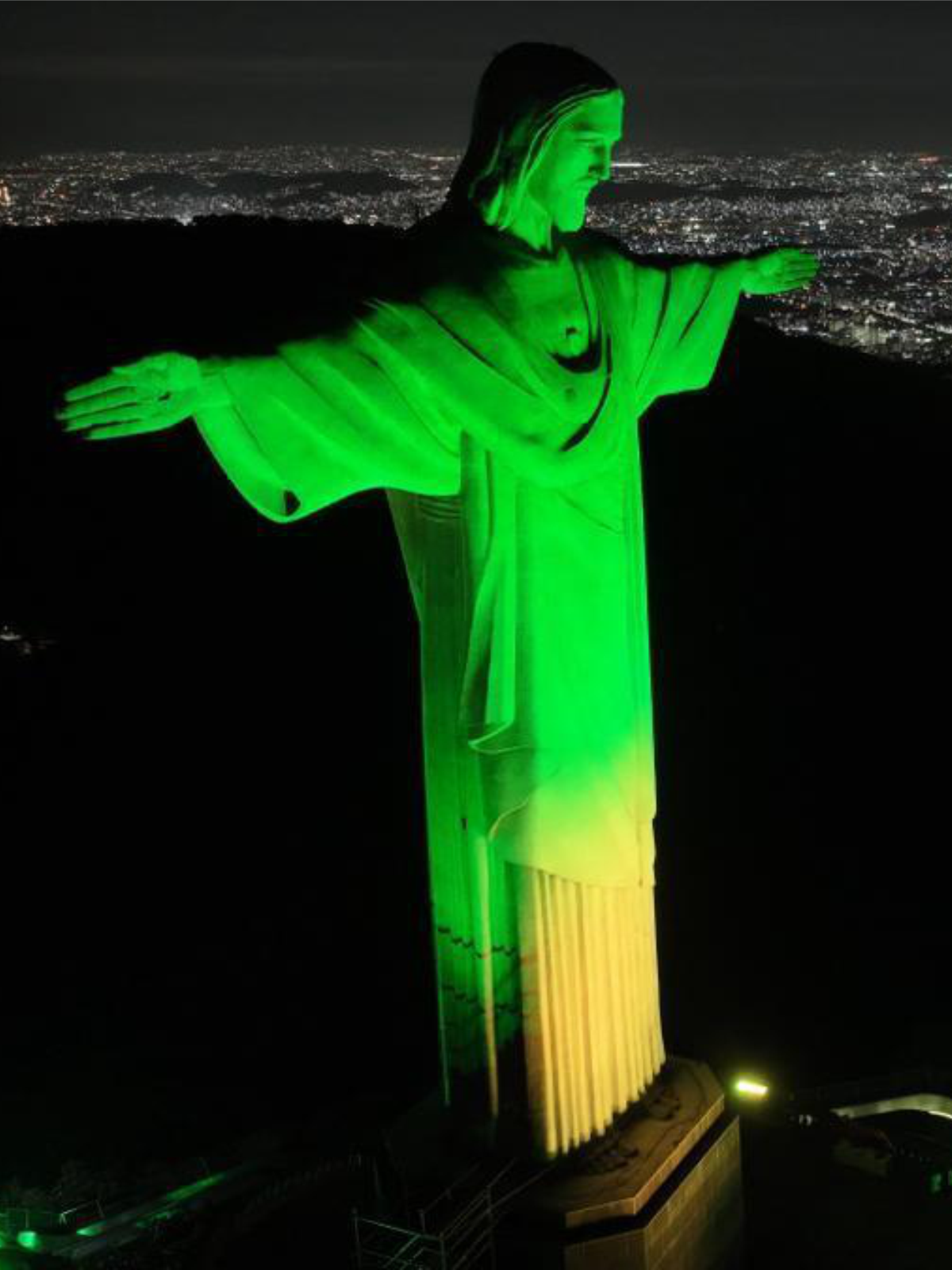 light design cristo rendeotr renelouis pic